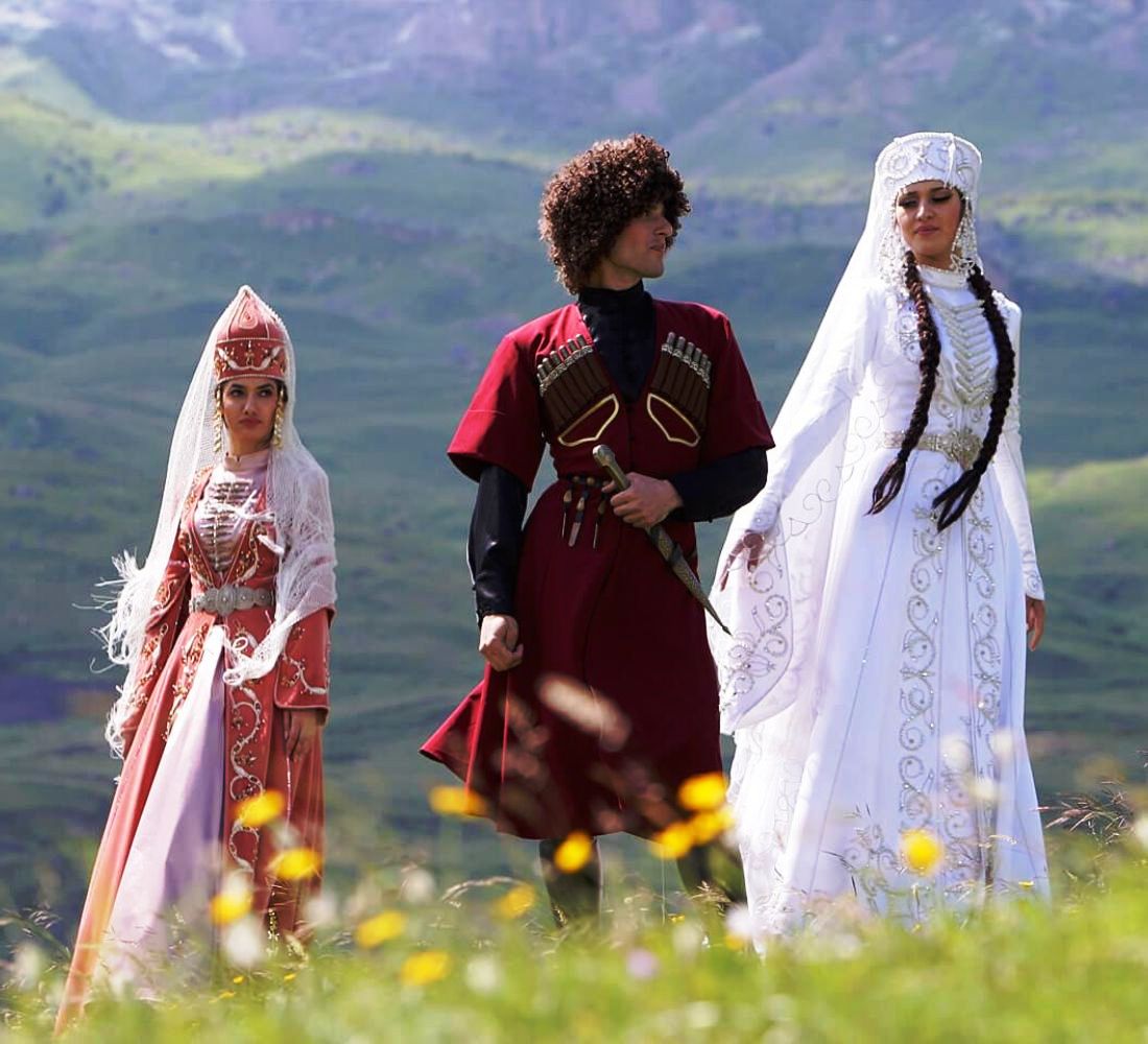 Национальное армянское свадебное платье