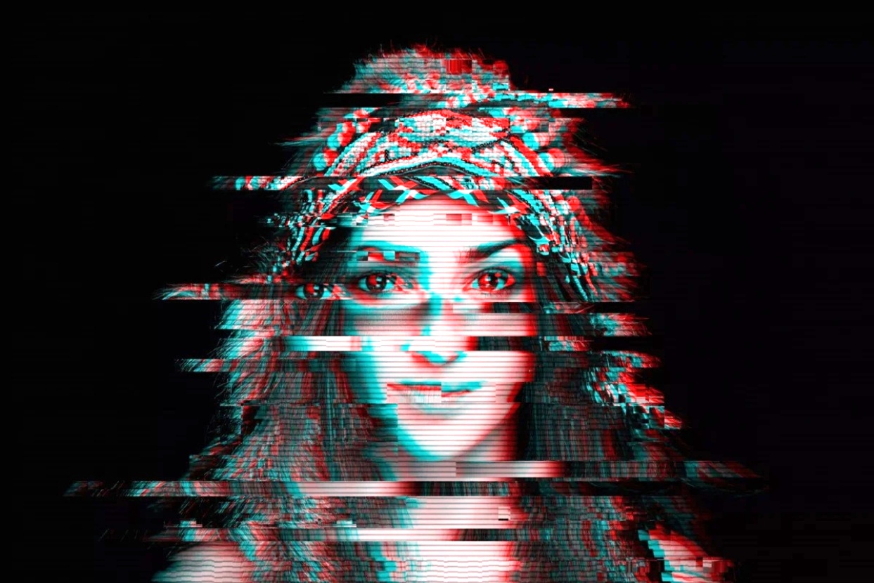 glitch art с RGB расщеплением и пиксельными сдвигами